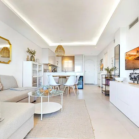 Appartamento Modern 2-bedroom, 2-bathroom *